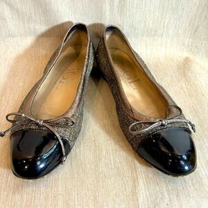 AGL Sz 38 Patent Leather Almond Toe Metallic  Body Bow Slip On Ballet Flats
